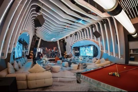 周口KTV高薪诚聘女营销专员 日薪1300起 提供住宿